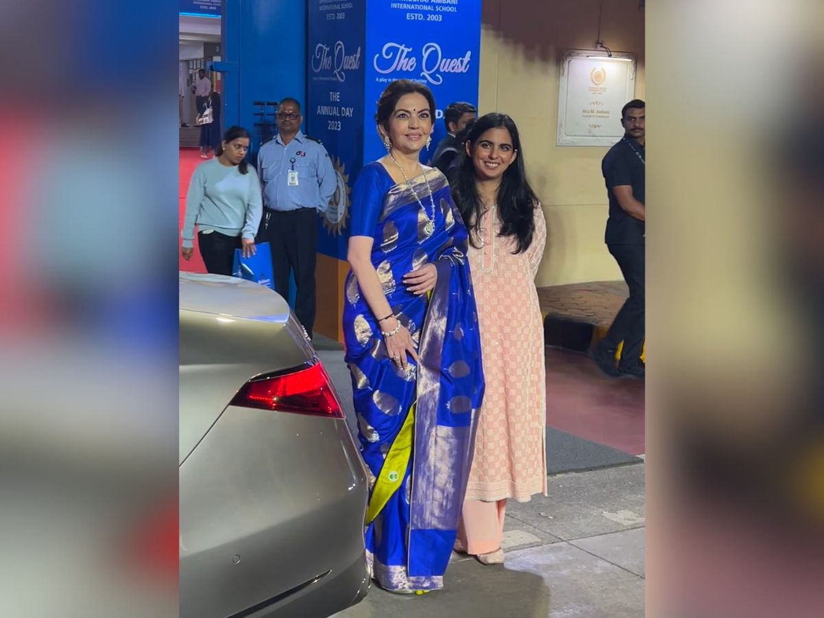 This particularly enchanting colour just seems to scream elegance and  grace. Is it your first time wearing saree to your school function?... |  Instagram