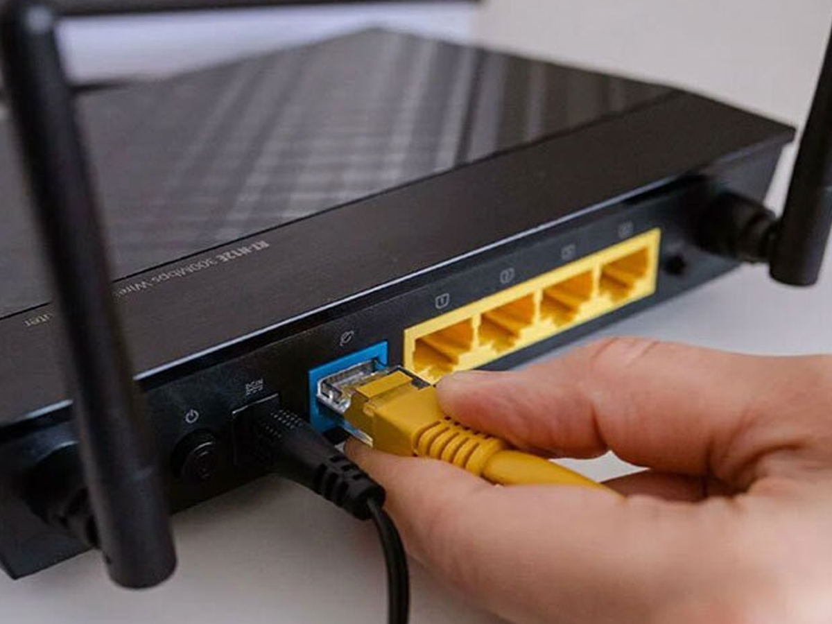 avoid placing wifi router in these directions of your home | यहां पर ...