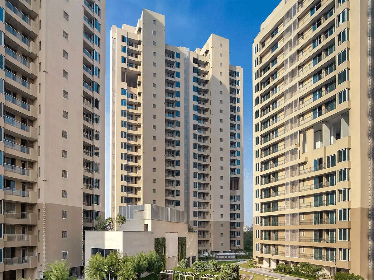 Noida Flats: क्या नोएडा में आपका भी फंसा है फ्लैट, सरकार ने दी बड़ी राहत, खरीदारों को मिलेगा सीधा लाभ