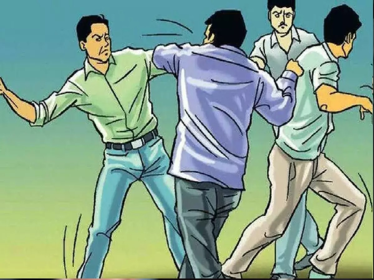 Bihar Crime: भोजपुर में जमीनी विवाद को लेकर चाचा-भतीजे समेत 3 की पिटाई, हालत गंभीर 