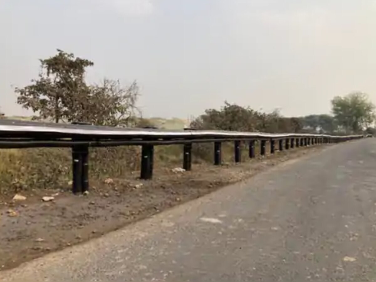 Bamboo Crash Barrier in Lucknow