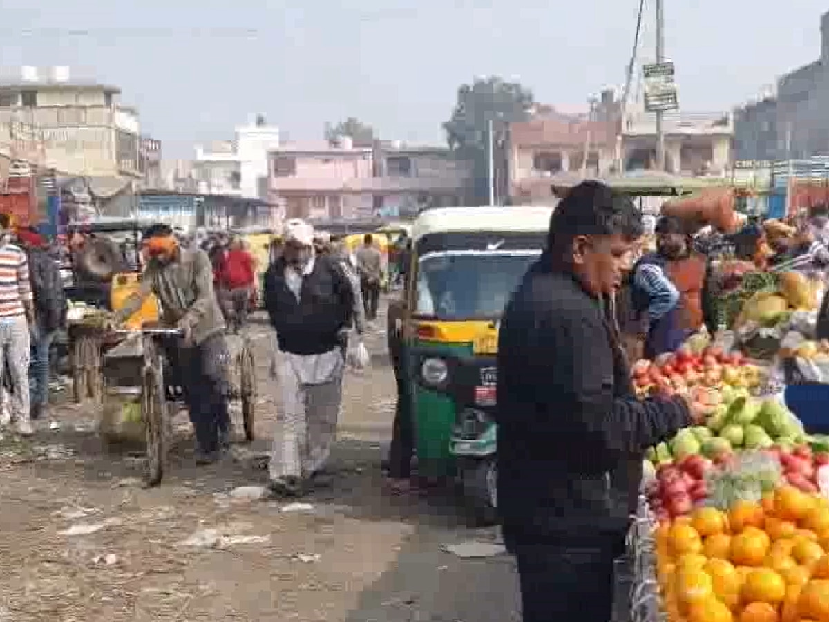 Gurugram News: सीएम के दौरे-जुर्माने के बाद भी हालात दूभर, नगर निगम की काहिली से खांडसा मंडी में लगा गंदगी का अंबार