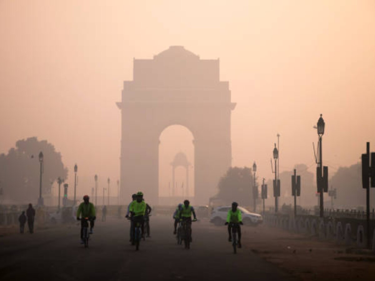 Weather Update: दिल्ली समेत इन राज्यों में अभी और सताएंगी ठंड, तापमान गिरने से इन शहरों में पडेगा पाला!