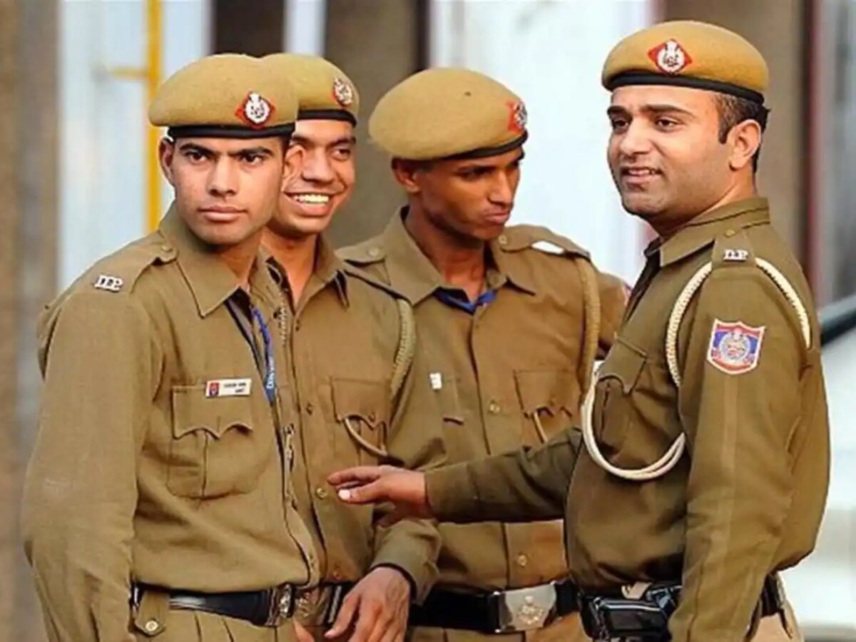 UP Police में कांस्टेबल के 60,000 से अधिक पदों पर भर्ती का नोटिफिकेशन जारी, जानें रजिस्ट्रेशन डिटेल 