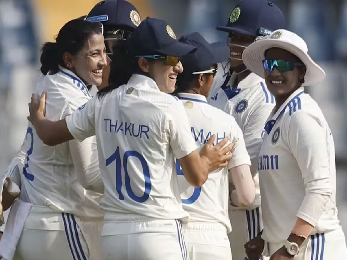भारतीय महिला क्रिकेट टीम ने रचा इतिहास; कंगारू टीम को 8 विकेट से दी शिकस्त भारतीय महिला क्रिकेट टीम ने रचा इतिहास; कंगारू टीम को 8 विकेट से दी शिकस्त