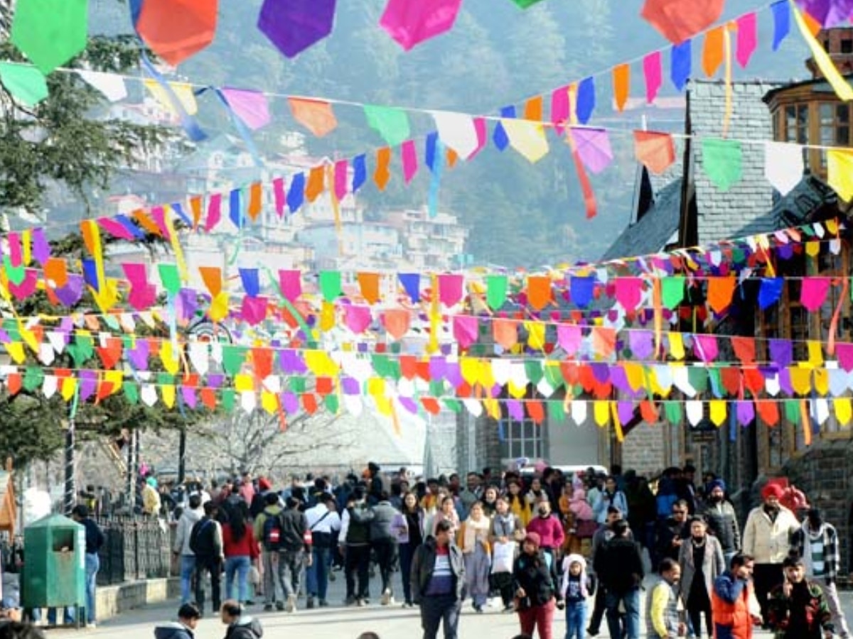 Winter Carnival: CM सुक्खू ने किया शिमला विंटर कार्निवाल का शुभारंभ, कहा-पर्यटन को मिलेगा बढ़ावा  