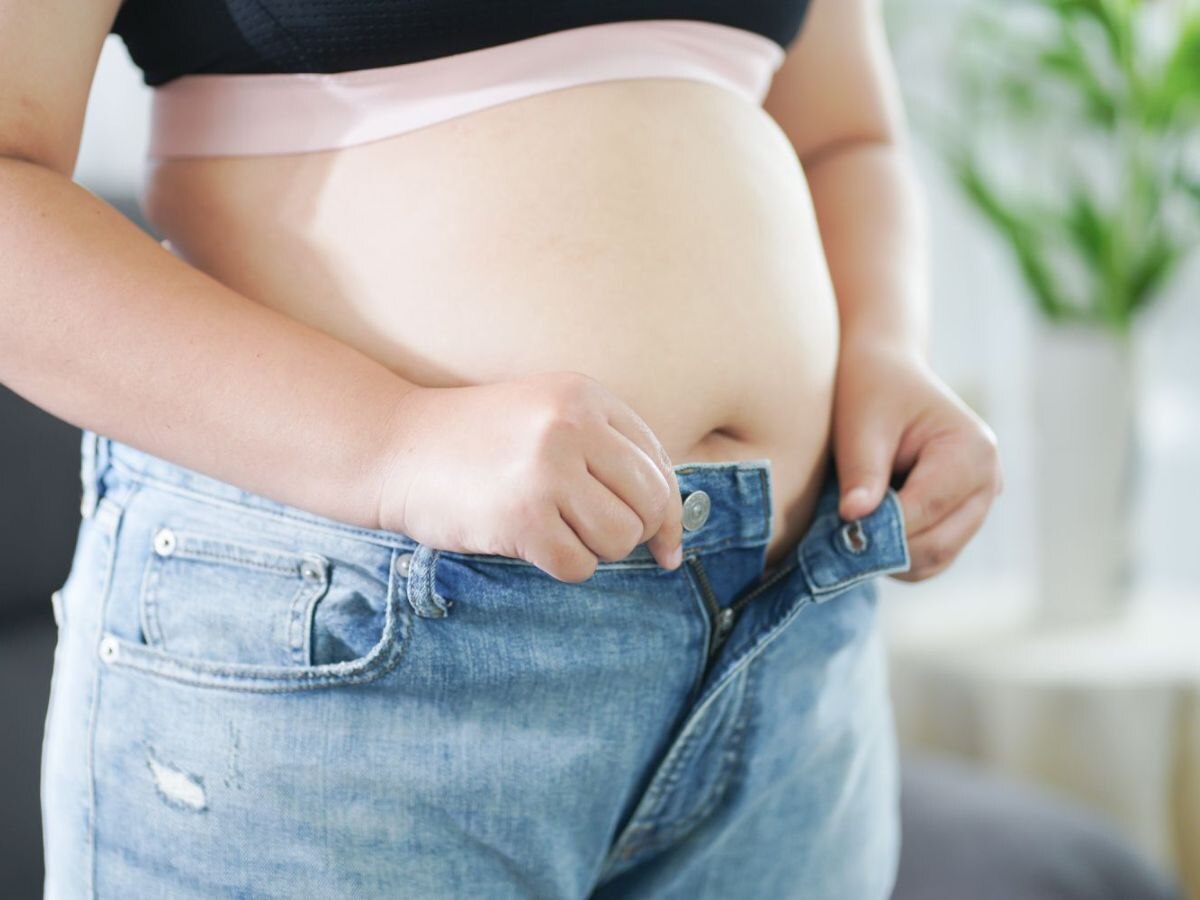 Bloating: खाना खाने के बाद पेट फूलना या भारीपन महसूस होना नहीं है नॉर्मल, जानिए कैसे पाएं राहत?