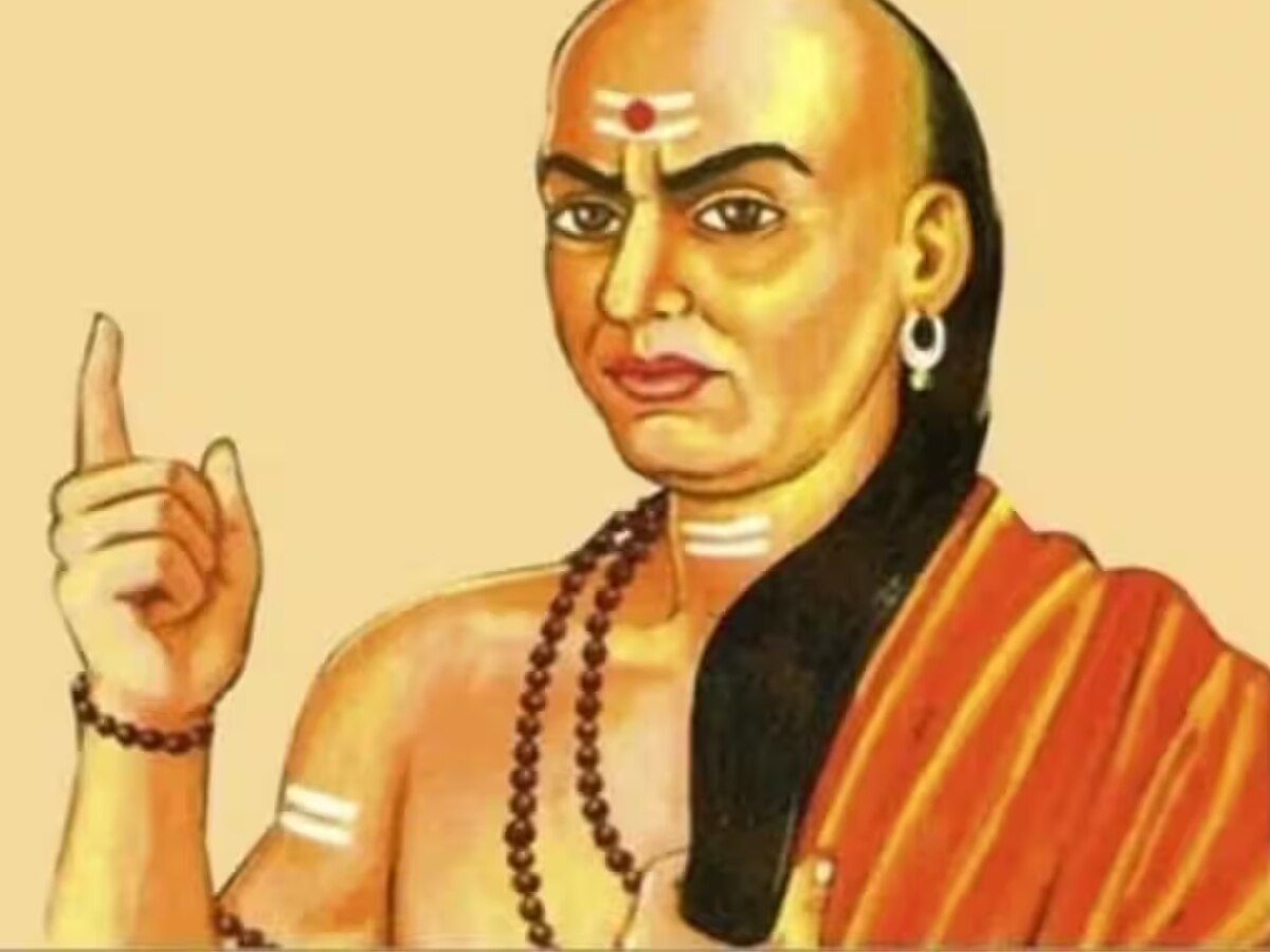 Chanakya niti: ये 5 आदतें आपको बना सकती हैं दुखी, अगर बनना है अमीर तो आज ही बदलें ये आदतें