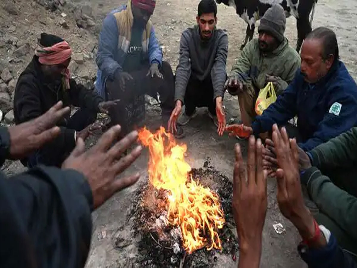 Rajasthan Weather Update: शीतलहर के अटैक से कांपा राजस्थान, आने वाले दिनों में इन जगहों पर बारिश के आसार