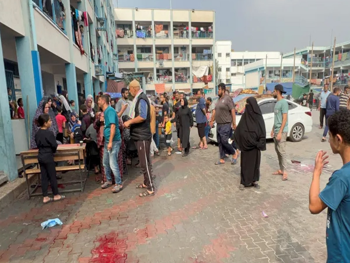Gaza War News: इजराइली सैनिकों ने आम नागरिकों को गोलियों से भूना, स्कूल में मिला लाशों का अंबार
