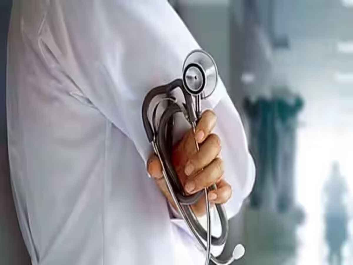 Haryana Doctors Strike: हरियाणा में डॉक्टरों की हड़ताल, सरकारी अस्पतालों की OPD आज रही बंद, कर रहे हैं ये मांग