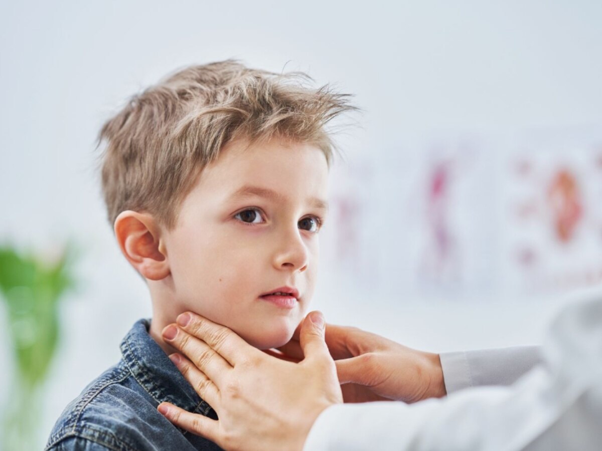 Mumps Outbreak In Children: बच्चों में तेजी से फैल रही है ये भयानक बीमारी, जानें इसके लक्षण और बचाव  