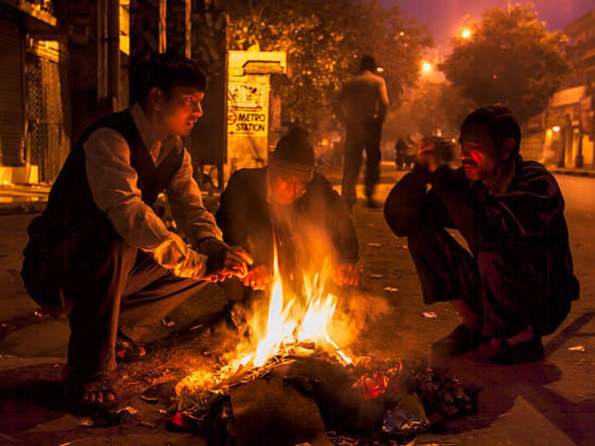 Weather Alert: दिल्ली-NCR वालों के लिए सर्दी का अलर्ट, इस दिन होगी बारिश और गिर जाएगा पारा...