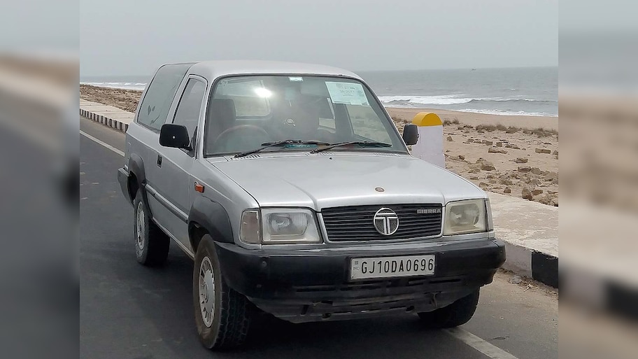 Ratan Tata Birthday: भारत में पहली बार रतन टाटा ने लांच की थी स्वेदेशी SUV; क्या आप जानते हैं उसका नाम ? 