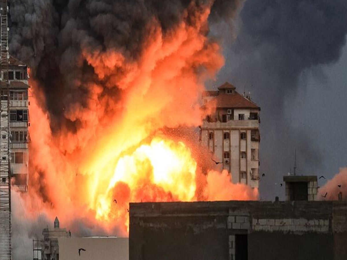 Israel-Palestine War Update: इजराइल ने किया रेजिडेंशियल बिलडिंग पर हमला, 20 लोगों की मौत