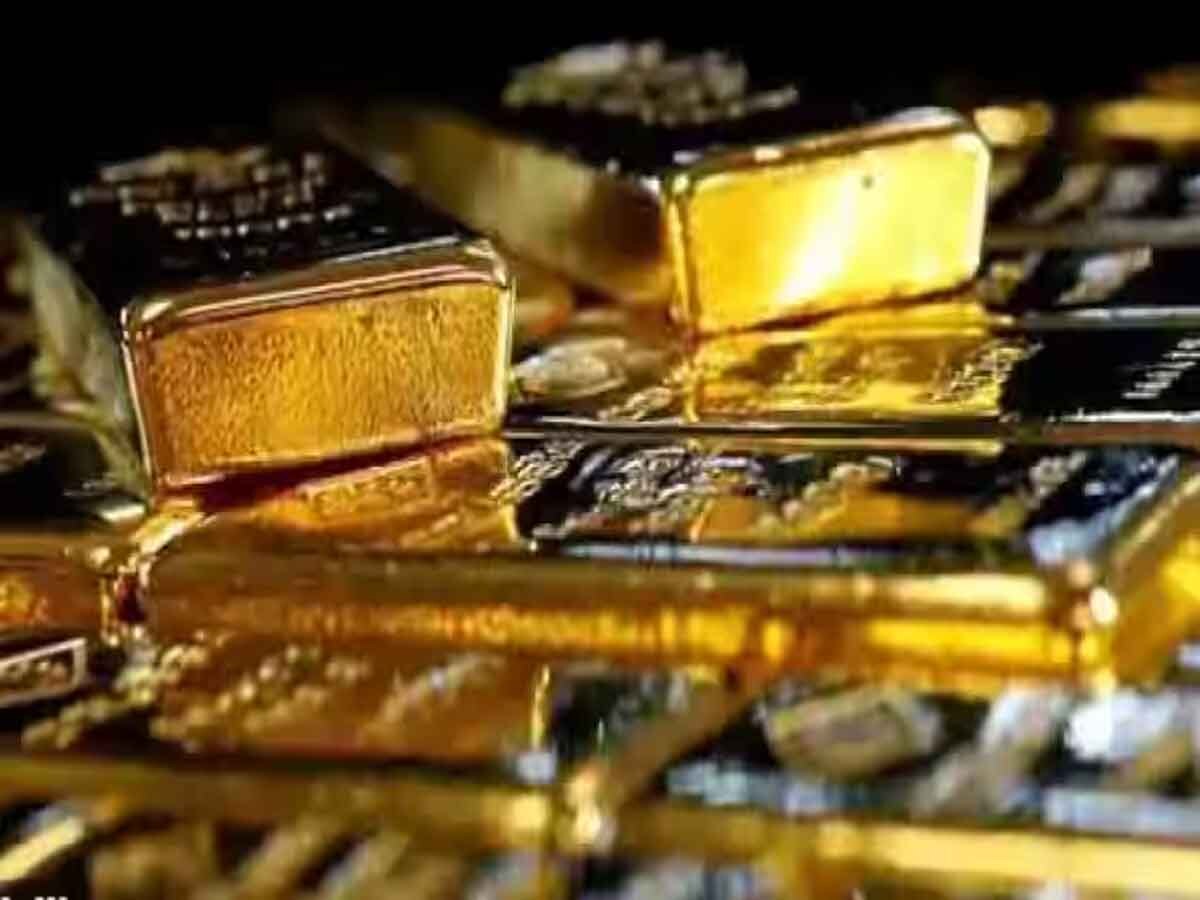 Amritsar:  एयरपोर्ट पर यात्री से बरामद हुआ 67 लाख का सोना, दुबई से लाकर किसी को देने के लिए मिले थे 10  हजार