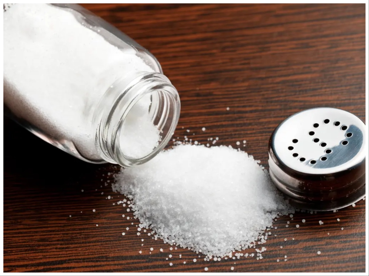 Salt Damages Kidney: खाने में ज्यादा नमक आपकी किडनी को कर रहा बर्बाद; नए शोध में हुआ खुलासा Salt Damages Kidney: खाने में ज्यादा नमक आपकी किडनी को कर रहा बर्बाद; नए शोध में हुआ खुलासा