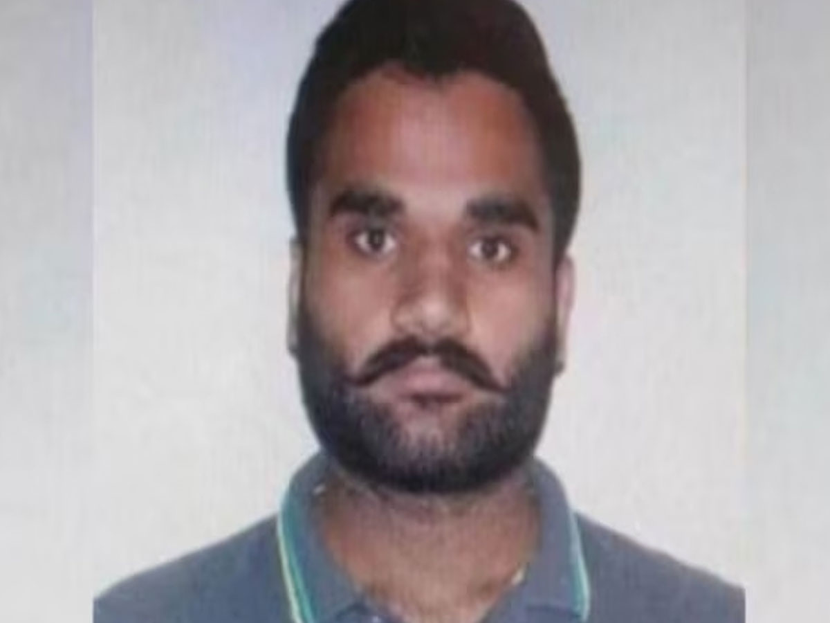 केंद्र सरकार का गोल्डी बराड़ पर बड़ा एक्शन; दहशतगर्द घोषित किया केंद्र सरकार का गोल्डी बराड़ पर बड़ा एक्शन; दहशतगर्द घोषित किया
