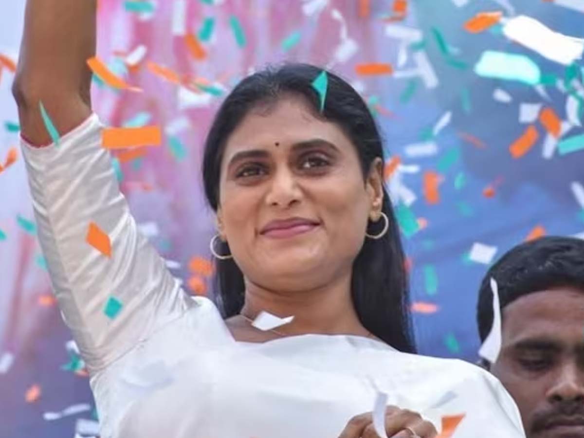 कांग्रेस का हाथ थामेंगी जगन मोहन रेड्डी की बहन, पार्टी में इस योजना की करेंगी कयादत कांग्रेस का हाथ थामेंगी जगन मोहन रेड्डी की बहन, पार्टी में इस योजना की करेंगी कयादत