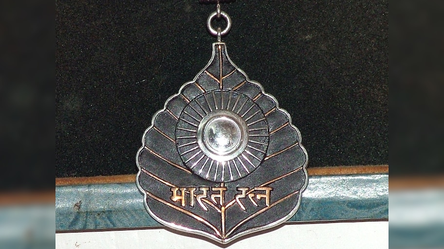 Bharat Ratna: कैसे शुरू हुआ देश का सर्वोच्च नागरिक सम्मान 'भारत रत्न' देने का सिलसिला! जानें पूरा इतिहास! 