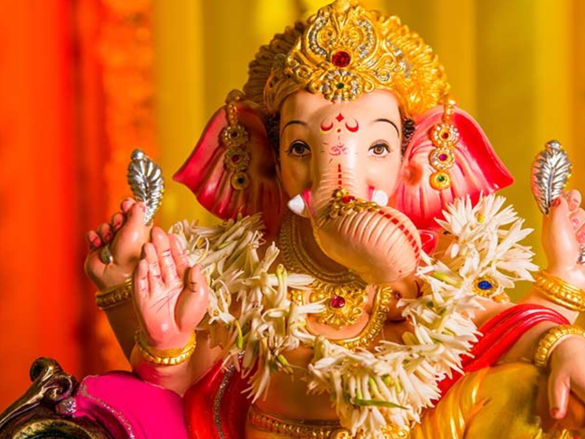 Sakat Chaturthi 2024 Date: इस साल कब है सकट चतुर्थी, जानें क्यों रखा जाता है व्रत?