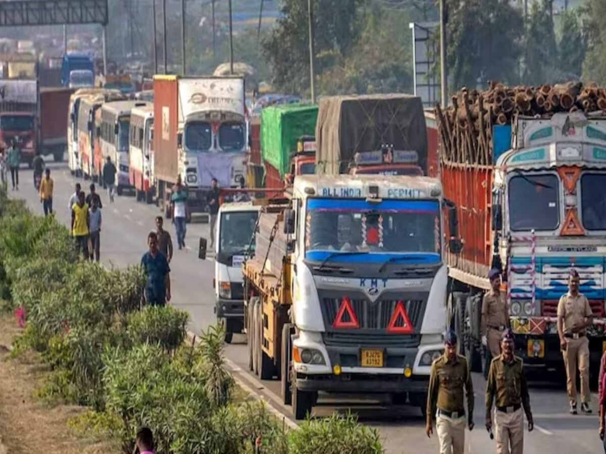 Truck Drivers Protest: केंद्र सरकार ने ड्राइवरों से की काम पर लौटने की अपील, कहा- कानून लागू करने से पहले करेंगे चर्चा