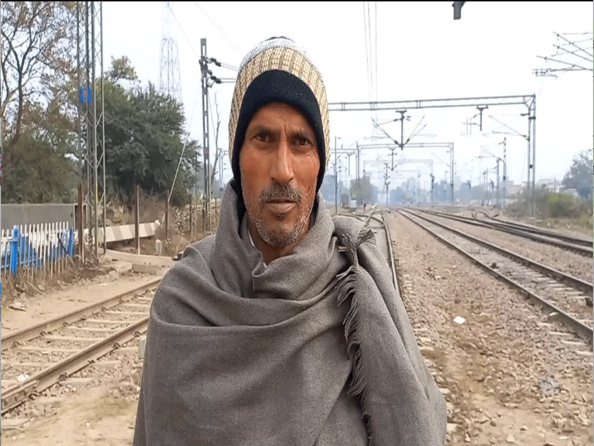 Jind News: रेलवे ओवरब्रिज निर्माण की कछुआ गति से स्थानीय लोगों का फूटा गुस्सा, सरकार के खिलाफ किया प्रदर्शन