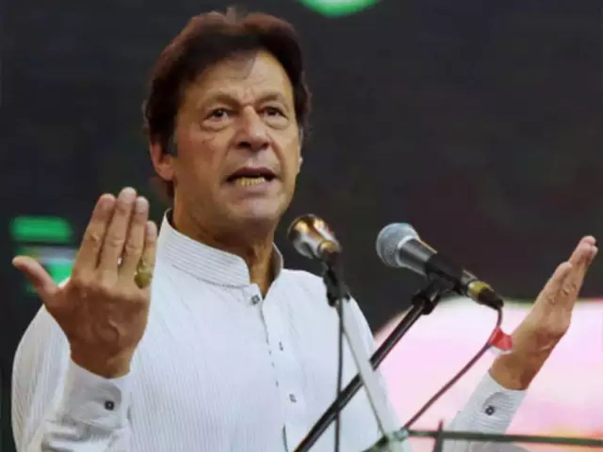 Pakistan: पेशावर HC इमरान खान की पार्टी को दे सकता है झटका! चुनाव चिह्न पर फैसला रखा सुरक्षित Pakistan: पेशावर HC इमरान खान की पार्टी को दे सकता है झटका! चुनाव चिह्न पर फैसला रखा सुरक्षित