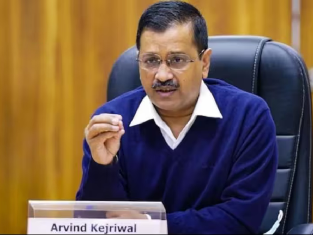 दिल्ली के सीएम को चौथा समन जारी कर सकती है ईडी, तीन दिन के लिए गुजरात जाएंगे केजरीवाल