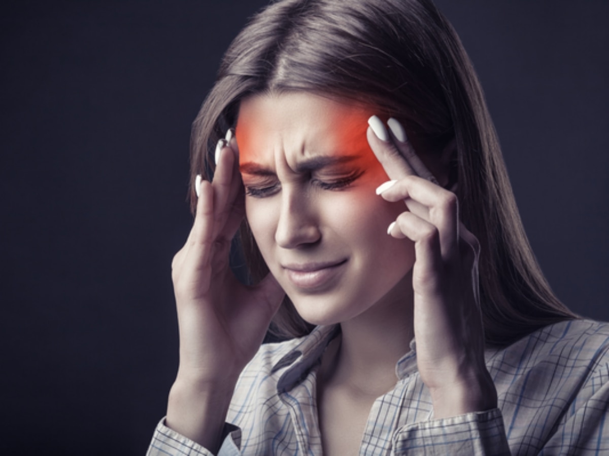 Winter Headache: सर्दियों में सिर दर्द है आम, चुटकियों में राहत के लिए अपनाएं ये नुस्खे