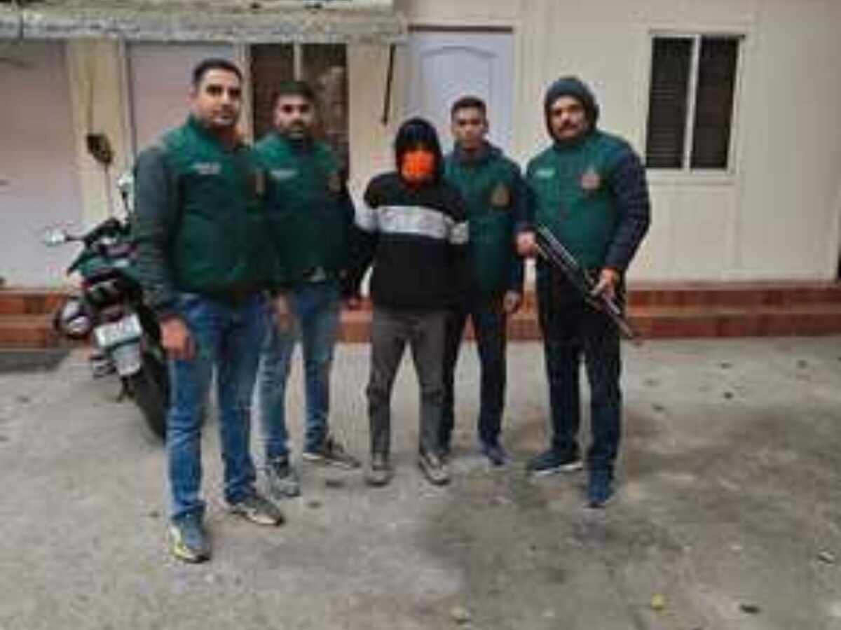 Delhi Crime: दिल्ली पुलिस की स्पेशल सेल ने लॉरेंस बिश्नोई सिंडिकेट के प्रमुख सदस्य और शार्पशूटर को किया गिरफ्तार