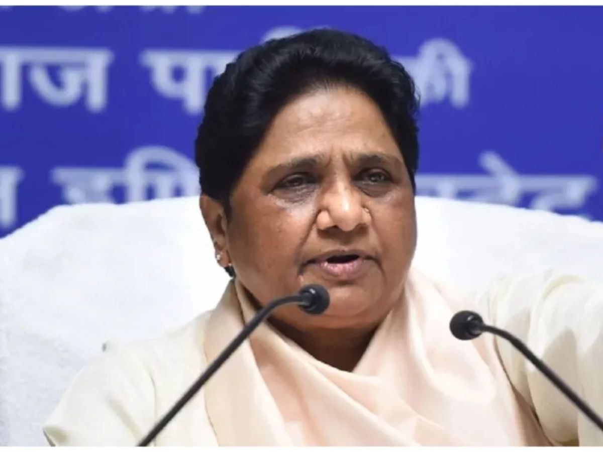 Mayawati Attacks Akhilesh Yadav