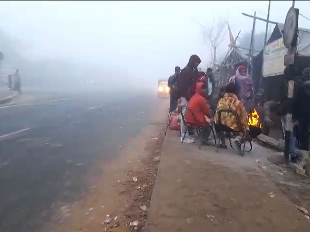 Sikar Weather Update: कड़ाके की सर्दी ने छुटायी धूजणी, आसमान से नहीं छंट रहे बादल