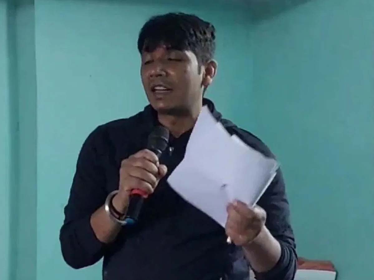 "अयोध्या में धमाका कराकर मुसलमानों पर डालेंगे जिम्मेदारी", RJD नेता का इल्जाम "अयोध्या में धमाका कराकर मुसलमानों पर डालेंगे जिम्मेदारी", RJD नेता का इल्जाम