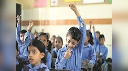 छोटे बच्चों की बढ़ाई छुट्टियां तो भड़के अभिभावक, बोले- सर्दी तो सबको लगती है...