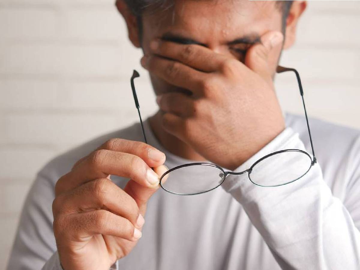 Improve Your Eyesight: आंखों की रोशनी को कम होने से रोकते हैं ये सुपरफूड 