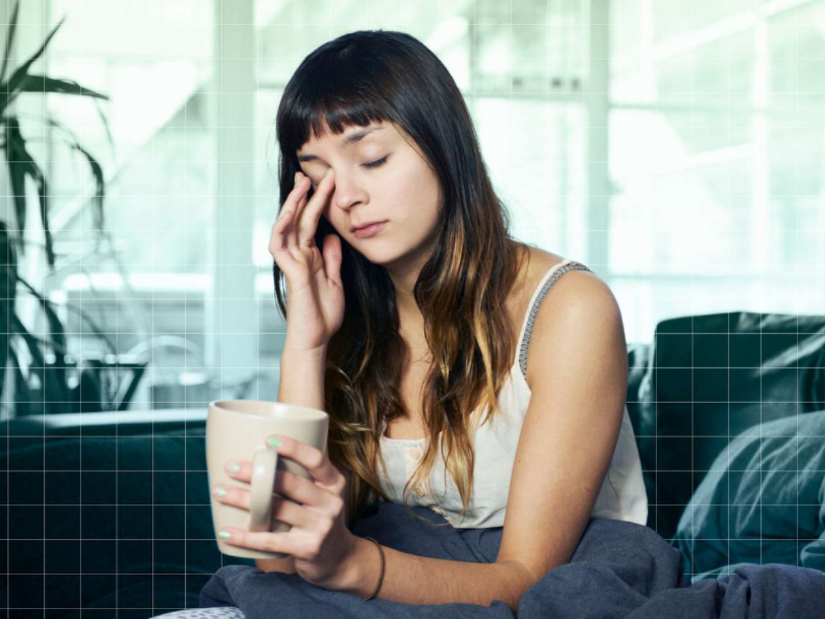 रोज 8 गिलास से कम पीते हैं पानी तो बरतें सावधानी, शरीर में हो सकती हैं ये 5 परेशानियां