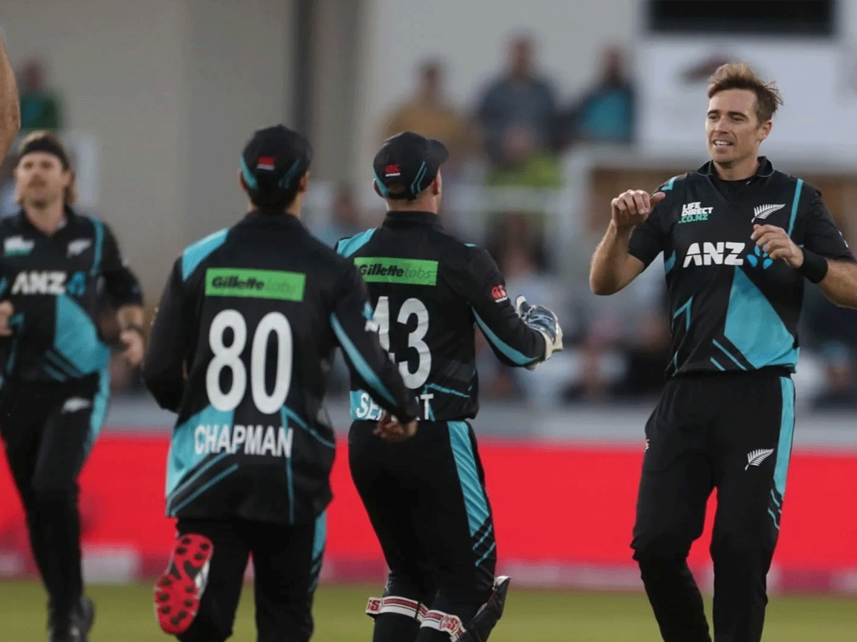 NZ vs PAK: न्यूजीलैंड ने पहले टी20 मैच में पाकिस्तान को चटाई धूल, 46 रनों से हराया NZ vs PAK: न्यूजीलैंड ने पहले टी20 मैच में पाकिस्तान को चटाई धूल, 46 रनों से हराया