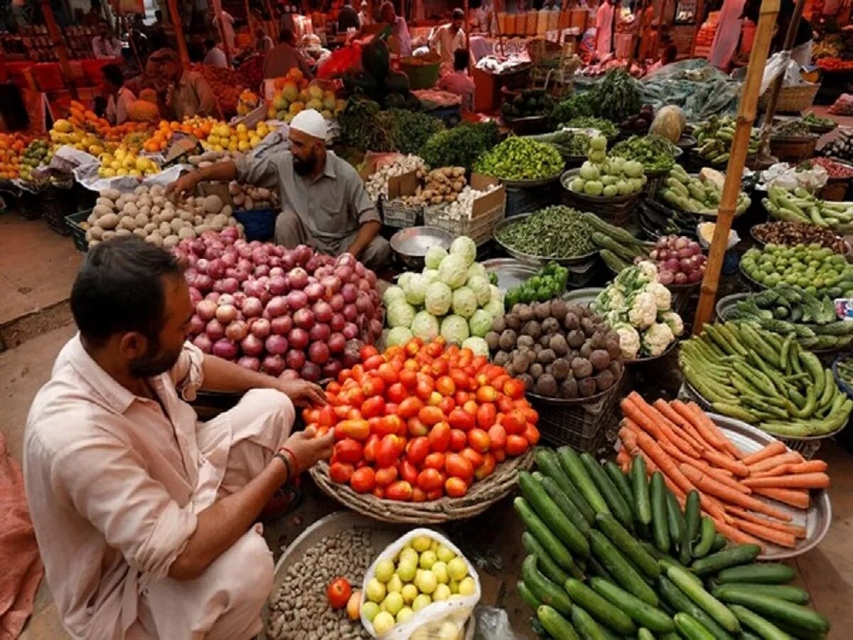 Retail Inflation: चार महीनों में महंगाई उच्चतम स्तर पर पहुंची, आम आदमी पर पड़ रहा असर