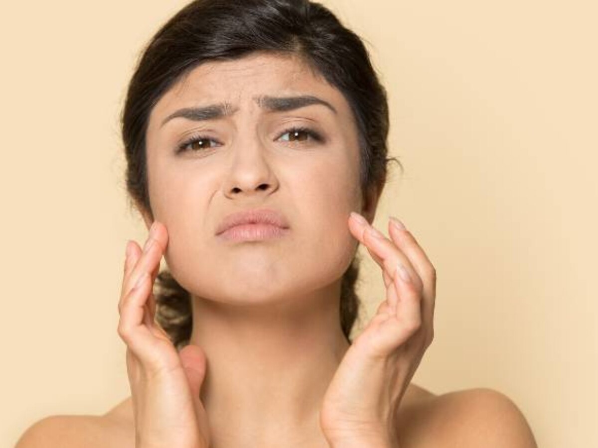 त्वचा रूखी और बेजान