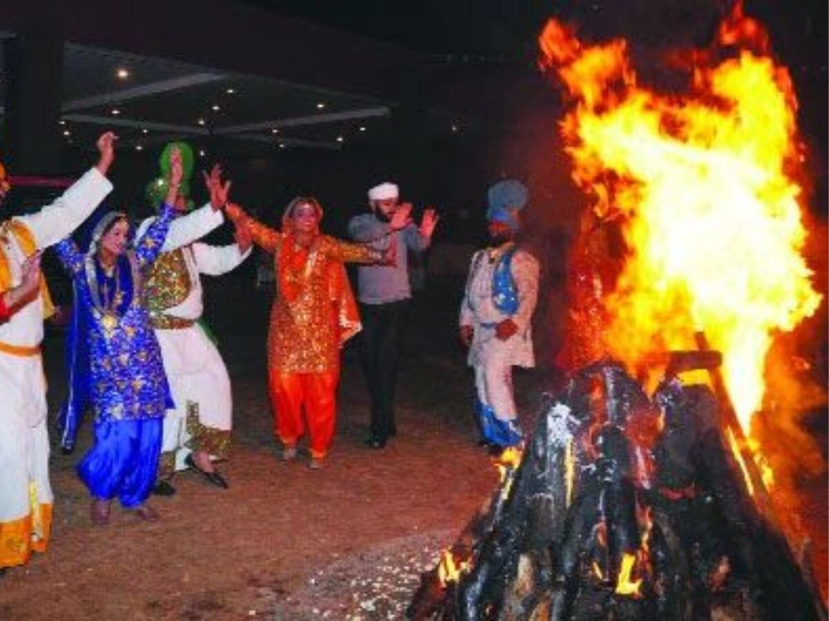 Lohri 2024 Upay: लोहड़ी के दिन करें ये 5 उपाय, मां लक्ष्मी की कृपा के साथ मिलेगी सुख-शांति