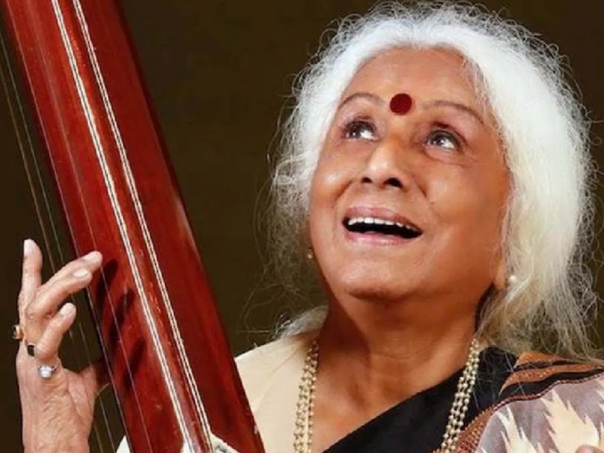 Prabha Atre Passed Away: दिग्गज गायिका प्रभा अत्रे ने कहा दुनिया को अलविदा, दिल का दौरा पड़े से हुआ निधन