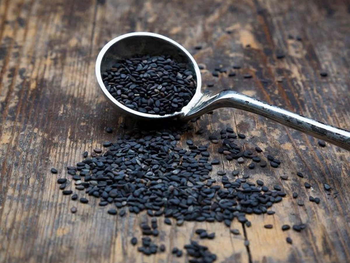 Black Sesame Benefits for health glowing skin in winter piles remedy kale til khane ke fayde