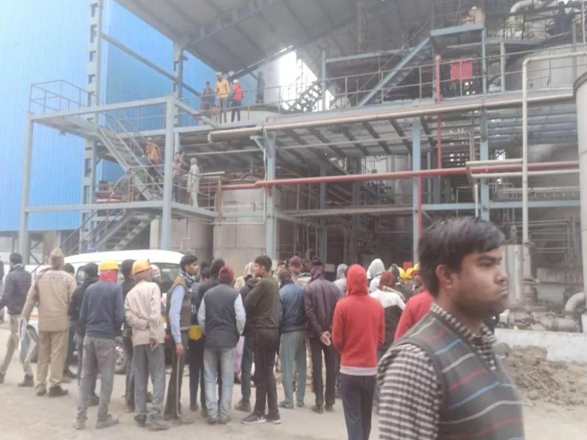 Sitapur Tank Blast: सीतापुर चीनी मिल में बड़ा हादसा; स्टीम टैंक फटने से 3 मजदूरों की मौत, कई घायल Sitapur Tank Blast: सीतापुर चीनी मिल में बड़ा हादसा; स्टीम टैंक फटने से 3 मजदूरों की मौत, कई घायल