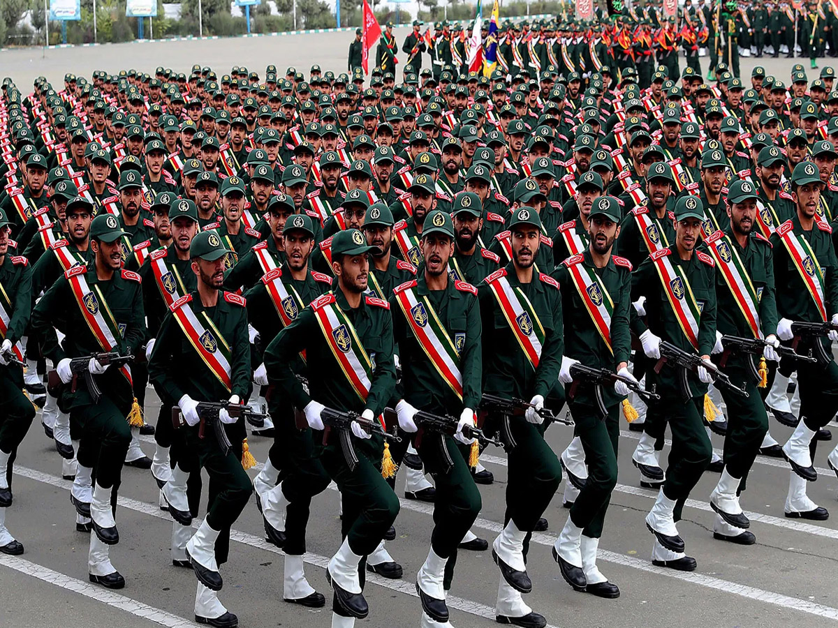 Iran Attack Mossad: इजराइल की खूफिया एंजेसी के ऑफिस पर मिसाइल से हमला, इस देश ने ली जिम्मेदारी Iran Attack Mossad: इजराइल की खूफिया एंजेसी के ऑफिस पर मिसाइल से हमला, इस देश ने ली जिम्मेदारी