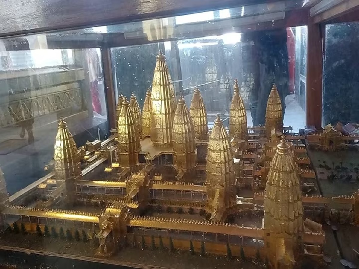 विराट रामायण मंदिर