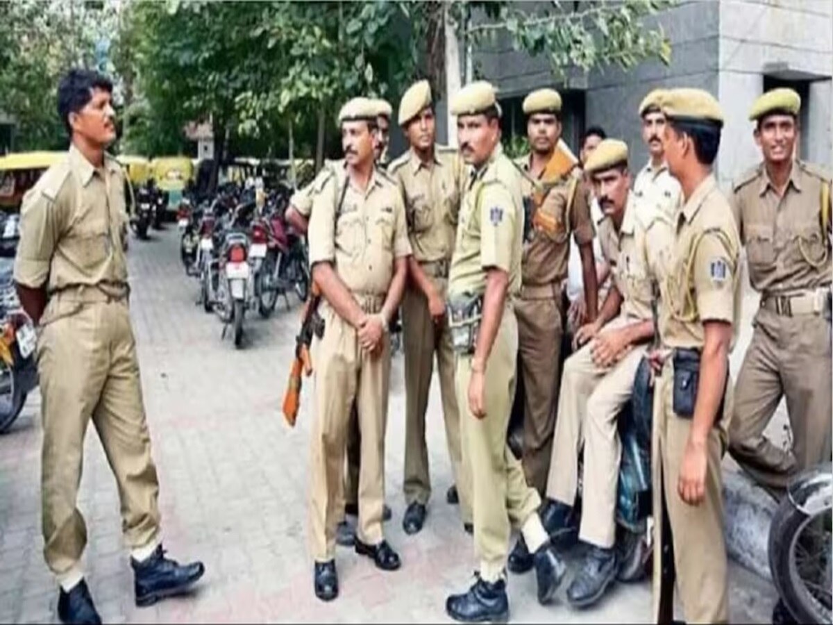 UP Police Bharti 2024: योगी सरकार का युवाओं को तोहफा, यूपी पुलिस भर्ती के आवेदन में त्रुटियों के संशोधन की तारीख बढ़ी