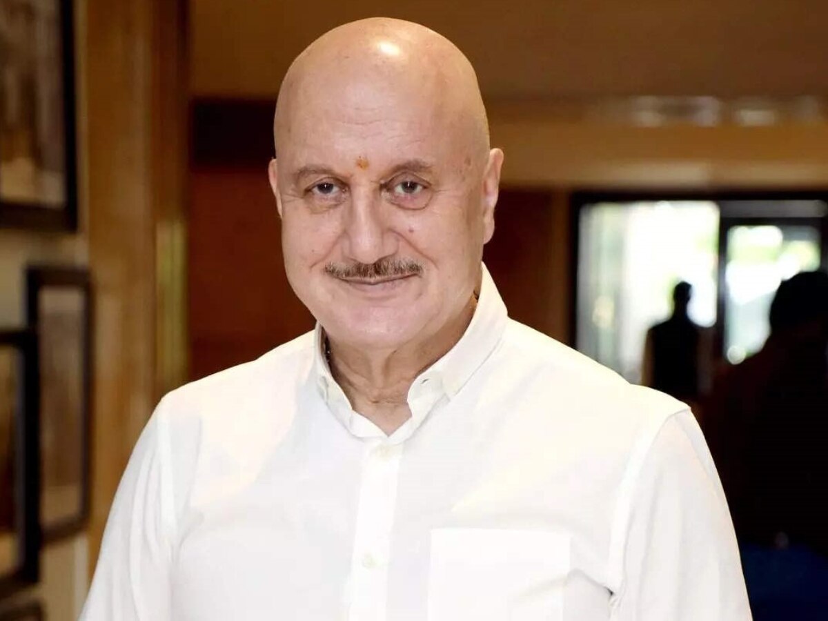 Ayodhya Ram Mandir: प्राण प्रतिष्ठा समारोह में शामिल होंगे Anupam kher, अयोध्या पहुंचने से पहले एक्टर ने शेयर किया खास वीडियो 