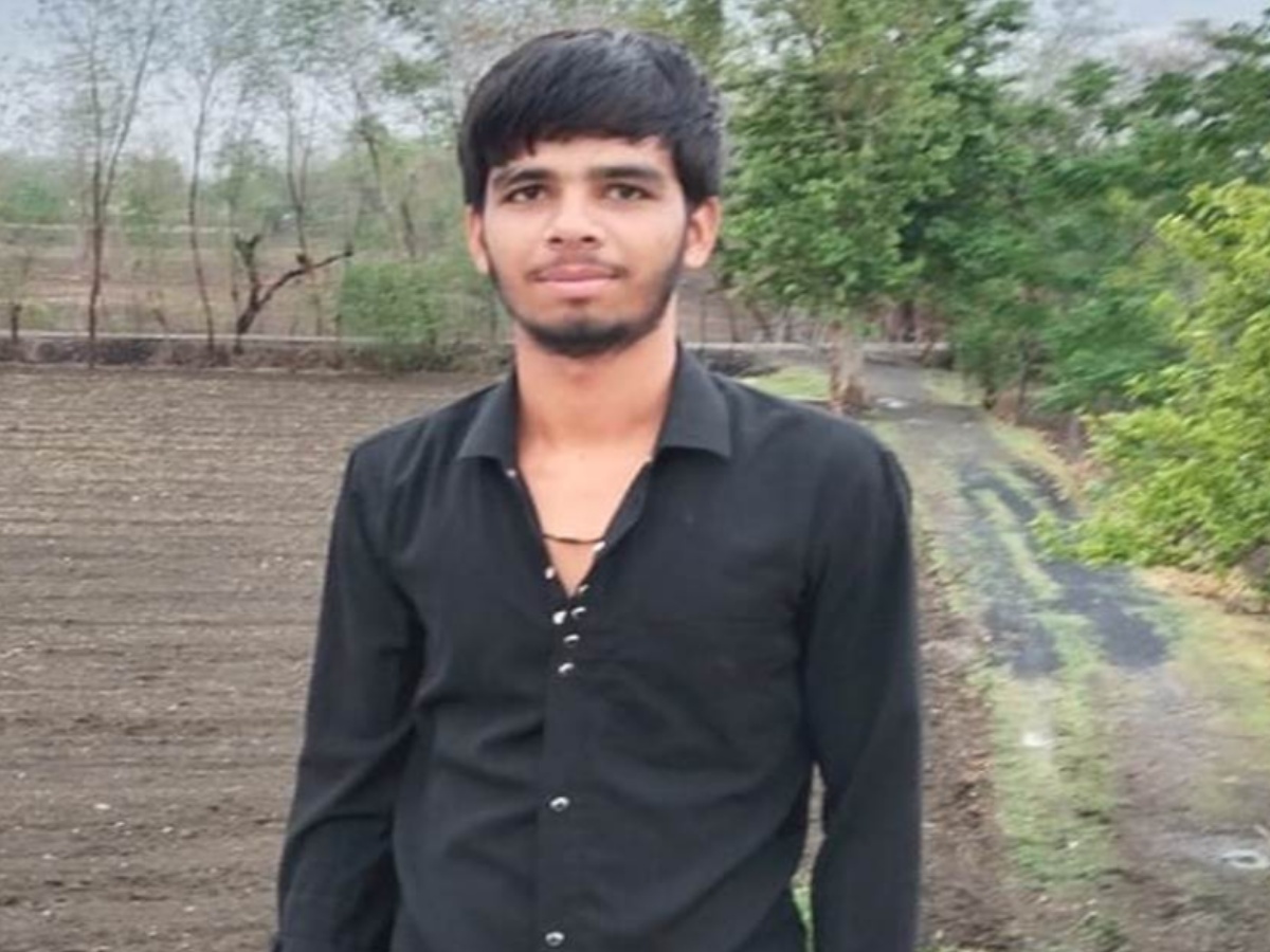 कोचिंग सेंटर में पढ़ते-पढ़ते छात्र को आया हार्ट अटैक, कुछ ही पल में हो गई मौत