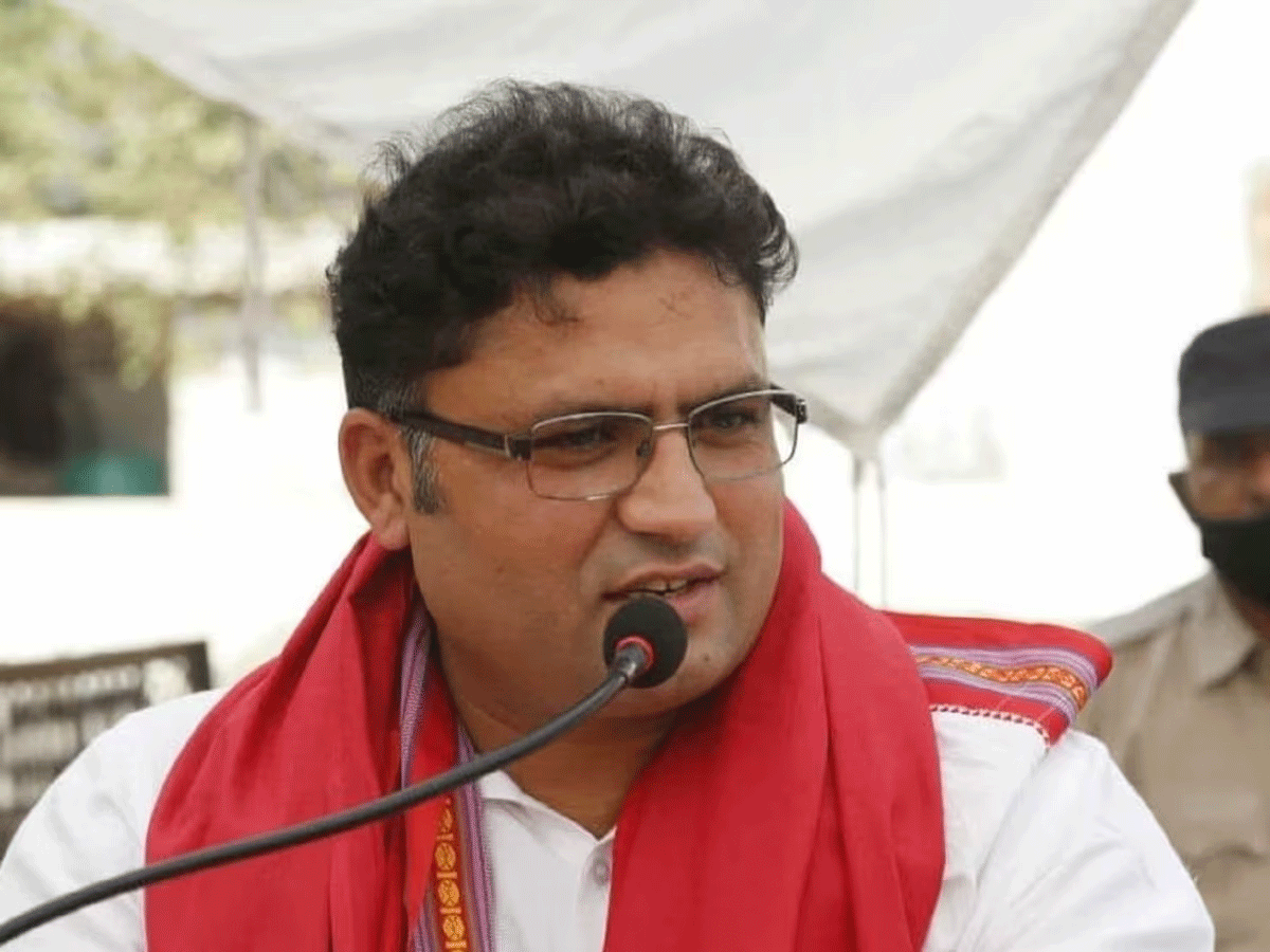 लोकसभा चुनाव से पहले हरियाणा में अरविंद केजरीवाल को लगा बड़ा झटका, अशोक तंवर ने पार्टी से दिया इस्तीफा लोकसभा चुनाव से पहले हरियाणा में अरविंद केजरीवाल को लगा बड़ा झटका, अशोक तंवर ने पार्टी से दिया इस्तीफा